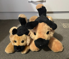 2x Aurora German Shepherd